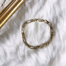 Load image into Gallery viewer, Amalfi bracelet (Figaro chain)